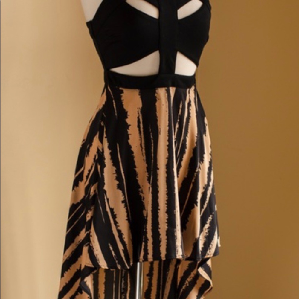 Size small Reverse high low dress- great dress for many occasions.
